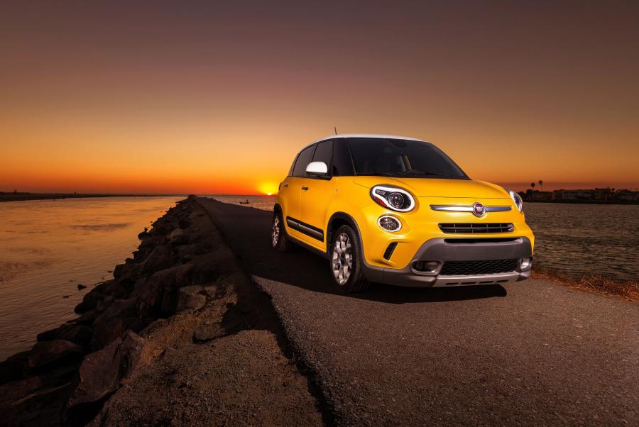  Fiat 500L Trekking 2013 года  (US) (фото 15 из 44)